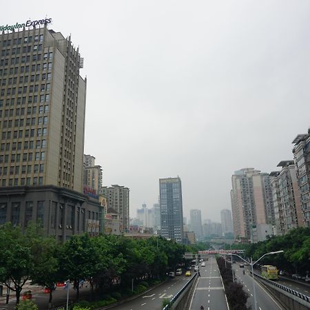 Holiday Inn Express Chongqing Guanyinqiao By Ihg Экстерьер фото